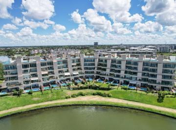 Departamento · 168m² · 3 Ambientes · 2 Cocheras · Praia Planta Baja con Pileta, Jardin, Parrilla, Lago Central