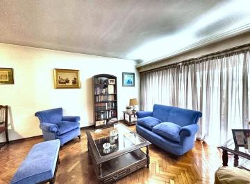 Departamento · 166m² · 4 Ambientes · 1 Cochera · Espectacular Piso de 4 Ambientes con Balcón, 2 Patios, Cochera y Baulera en Belgrano