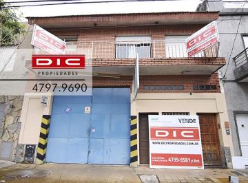 Bodega-Galpón · 304m² · 3 Ambientes · Bodega - Galpon con Vivienda 3 Ambientes Venta - Olivos