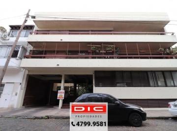 Garage · 15m² · Excelente Cochera Cubierta Ubicada en El Centro de Olivos