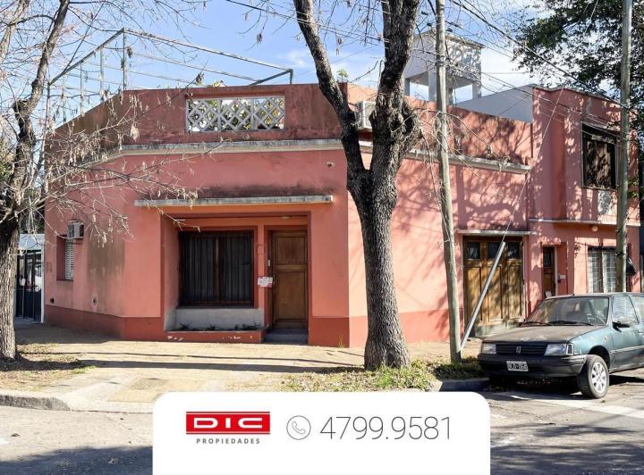 Casa · 145m² · 4 Ambientes · 1 Cochera