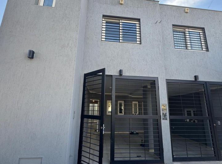 Departamento · 70m² · 4 Ambientes · 1 Cochera