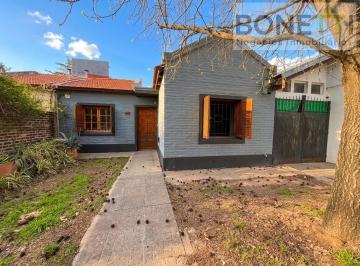 Casa · 177m² · 3 Ambientes · 1 Cochera · Casa en Venta en Calle 9 Bis y 110