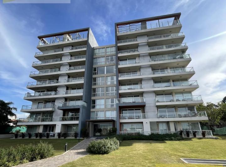 Departamento · 160m² · 3 Dormitorios · 2 Cocheras