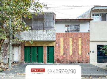 Casa · 89m² · 3 Ambientes · 1 Cochera · Casa 2 Dorm. Venta - Florida