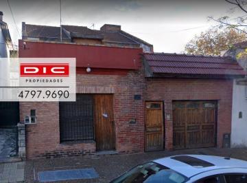 Casa · 228m² · 5 Ambientes · 2 Cocheras · Casa 5 Ambientes Venta - Florida Oeste