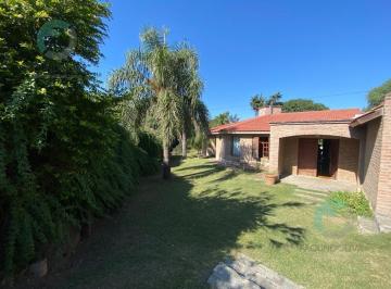 Casa · 1500m² · 7 Ambientes · 1 Cochera · Alquilo Casa 4 Dorm., Villa Allende