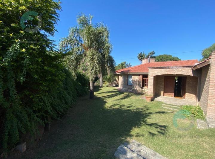 Casa · 1500m² · 7 Ambientes · 1 Cochera