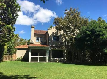 Casa · 200m² · 3 Ambientes · 3 Cocheras · Casa en Venta con Renta - La Delfina, Pilar