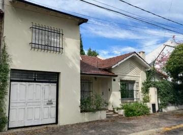 Casa · 135m² · 5 Ambientes · 2 Cocheras · Casa 5 Amb en Olivos Golf! Parrilla, Piscina Climatizada Tipo Plunge y Cochera X 2
