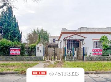 Casa · 429m² · 11 Ambientes · 1 Cochera · Casa 8 Dorm. Venta - Villa Adelina