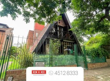Casa · 169m² · 4 Ambientes · 1 Cochera · Chalet 3 Dorm. Venta - Munro
