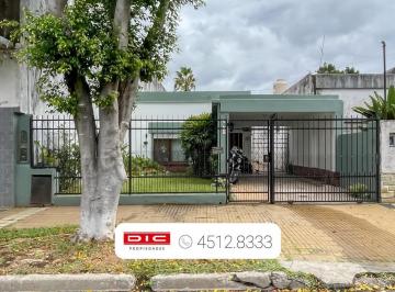 Casa · 173m² · 6 Ambientes · 2 Cocheras · Casa Más Departamento con Jardín - Venta - Munro