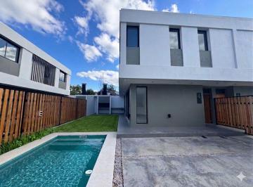 Casa · 160m² · 4 Ambientes · 2 Cocheras · Casa en Manuel B Gonnet