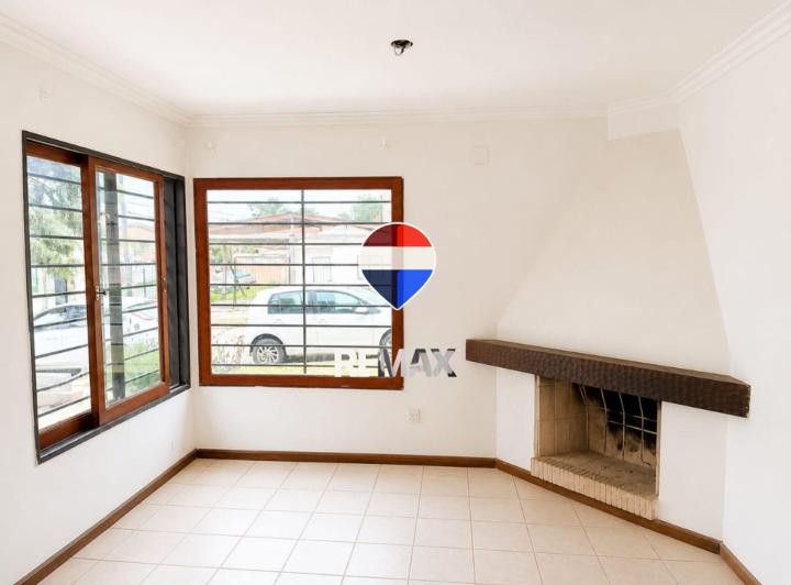 Casa · 106m² · 4 Ambientes · 1 Cochera