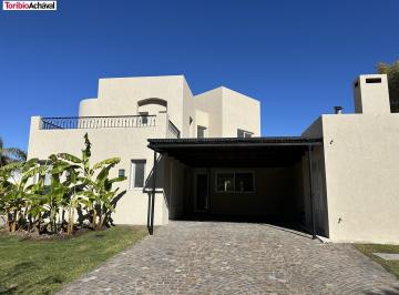 Casa · 386m² · 6 Ambientes · 2 Cocheras · Casa Al Río en El Yacht, Nordelta