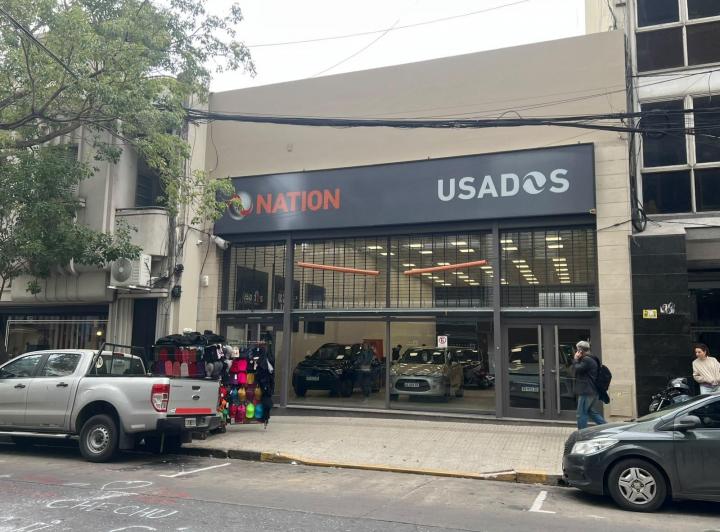 Local comercial · 373m²
