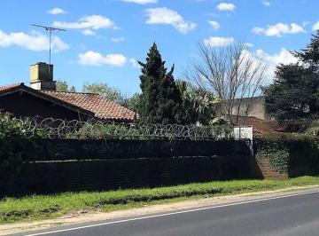 Casa de 1 ambiente, La Plata · Casa en Camino Gral. Belgrano Entre 510 y 511, Gonnet, La Plata.
