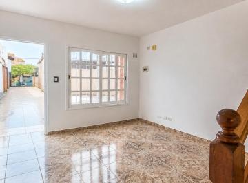 Departamento · 80m² · 4 Ambientes · 1 Cochera · Duplex de 4 Ambientes, con Balcon Garage, Patio y Parrilla