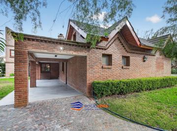 Casa · 1824m² · 4 Ambientes · 2 Cocheras · Casa en Venta en Country San Diego Moreno Autopista Acceso Oeste Km 42