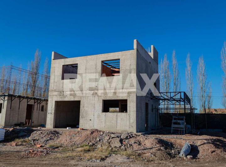 Casa · 155m² · 5 Ambientes · 1 Cochera