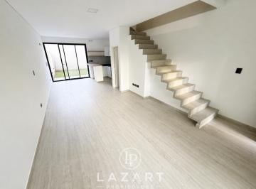 Casa · 110m² · 4 Ambientes · 1 Cochera · Duplex a Estrenar 4 Ambientes con Jardin y Parrilla!