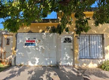 Casa · 76m² · 2 Ambientes · 1 Cochera · Casa en Capitan Bermudez