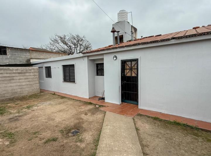 Casa · 4 Ambientes · 1 Cochera