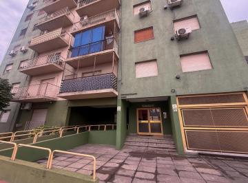 Departamento · 70m² · 3 Ambientes · Departamento 3 Ambientes en Alquiler en La Tablada | Balcón y Lavadero