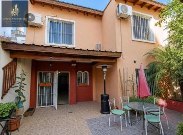 PH · 160m² · 5 Ambientes · PH de 5 Ambientes con Patio y Quincho – Sin Expensas – Villa del Parque