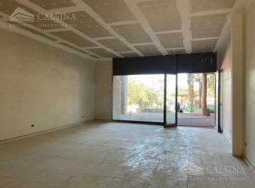Local comercial · 130m² · Local en Alquiler Frente a La Shell - Villa Allende