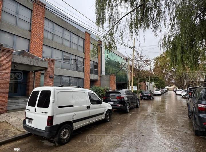 Oficina comercial · 1000m² · 1 Cochera
