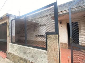 Casa · 100m² · 5 Ambientes · 1 Cochera · En Venta Casa de 3 Dorm.