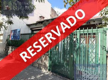 Casa · 101m² · 3 Ambientes · 1 Cochera · Venta Casa Tipo Chalet de 2 Dorm. y Garage en Villa Urquiza