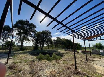 Casa · 1110m² · 2 Cocheras · Casa en Medal Country Club