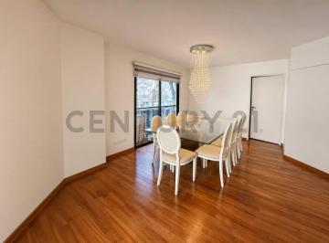 Departamento · 183m² · 5 Ambientes · 1 Cochera · Venta Departamento 5 Ambientes con Dependencia y Cochera Fija en Belgrano - Acepta Permuta