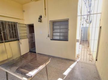Casa · 75m² · 4 Ambientes · ¡Casa Al Frente en Planta Baja con Patio y Terraza Transitable!