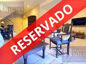 Casa · 170m² · 4 Ambientes · 1 Cochera · Casa en Villa del Parque