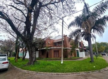 Casa de 7 ambientes, Ciudad de Santa Fe · Nuevo Ingreso: Gran Casa de 4 Dorm. a 200 m de La Costanera