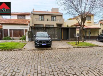 Casa · 4 Ambientes · Casa 4 Ambientes en Carlos Croce Al 1800