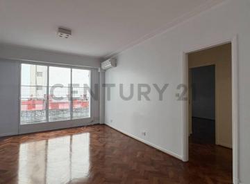 Departamento · 68m² · 3 Ambientes · Depto 3 Amb en Alquiler C/ Balcon Caballito