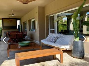 Casa de 7 ambientes, Tigre · Excelente Propiedad en Talar del Lago - U$$750.000 - 320 m² Club. y 940 m² - Jardín Ne