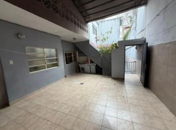 PH · 61m² · 3 Ambientes · PH Alquiler Caballito 3 Ambientes Patio S/expensas