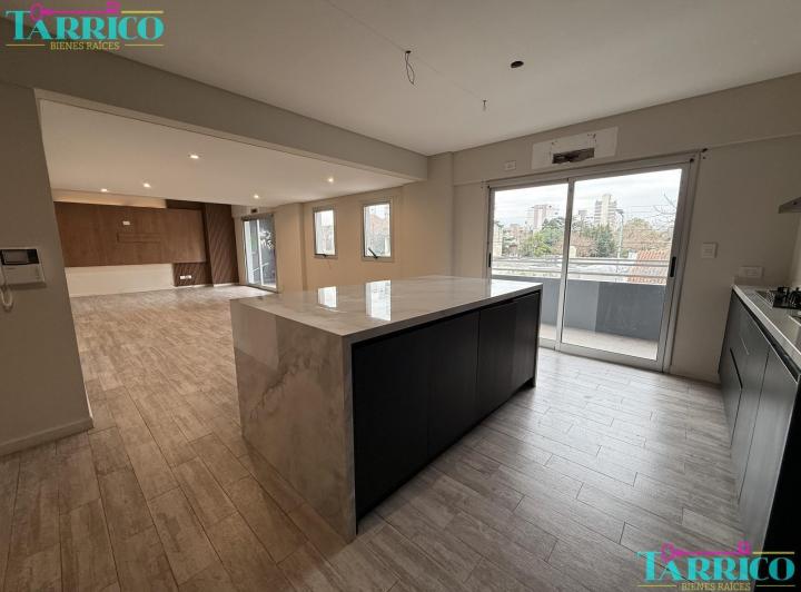 Departamento · 145m² · 6 Ambientes · 2 Cocheras
