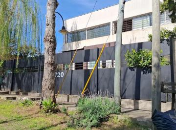 Casa · 179m² · 4 Ambientes · 1 Cochera · Casa Chalet en Alquiler en San Fernando, G. B. a. Zona Norte, Argentina