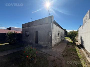 Casa · 73m² · 4 Ambientes · 1 Cochera · Casa en Venta