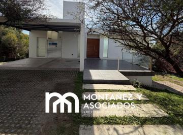 Casa · 350m² · 8 Ambientes · 4 Cocheras · Casa en Alquiler en La Rufina
