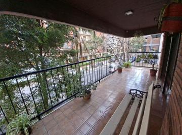 Departamento de 6 ambientes, Vicente López · Piso con Amplio Balcón Perimetral. 4 Dorm. + Dependencia.2 Cocheras. Sauna.