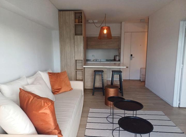 Departamento · 50m² · 2 Ambientes · 1 Cochera