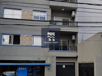 Departamento · 45m² · 2 Ambientes · 1 Cochera · Departamento en Caseros
